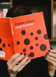 Reading a well-designed educational textbook