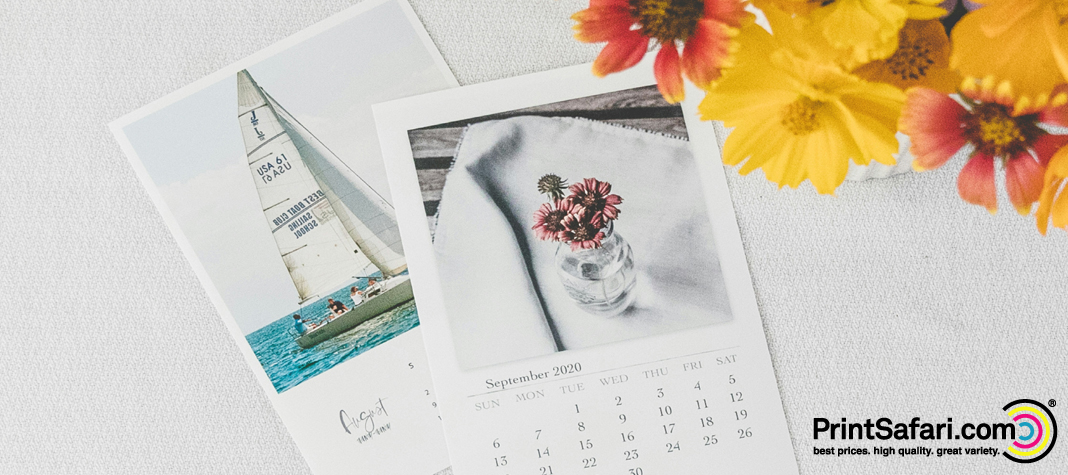 Mini desk calendar with floral decoration and travel images, ideal for seasonal promotion.