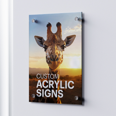 Acrylic sign with a giraffe image and